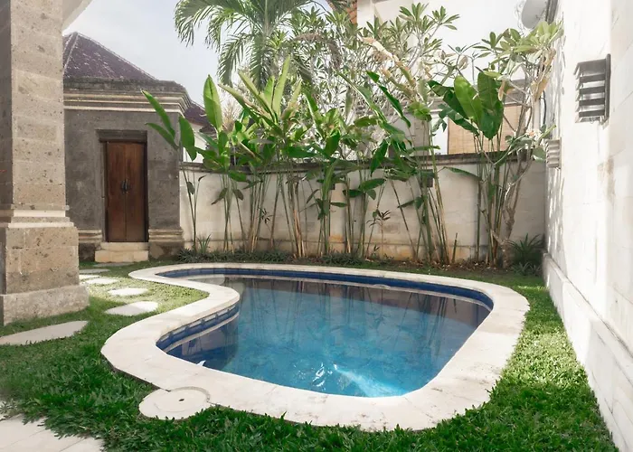 بيت ضيافة Large With Pool Walking Distance To 3*