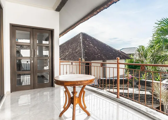 Large With Pool Walking Distance To